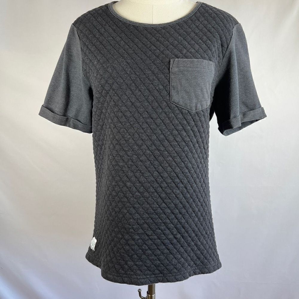 Native Youth Quilted Jersey Tee -Charcoal and Gray -
Size XL - Preloved